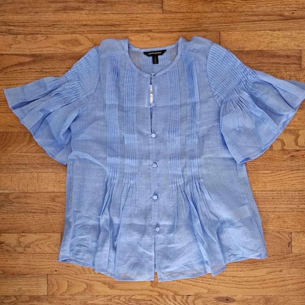 Banana Republic Blouse- Small Tall